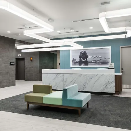 Hampton Inn & Suites Miami Wynwood Design District, Fl-2